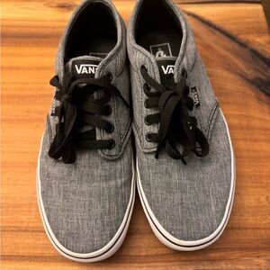 Men’s size 9 Vans like new